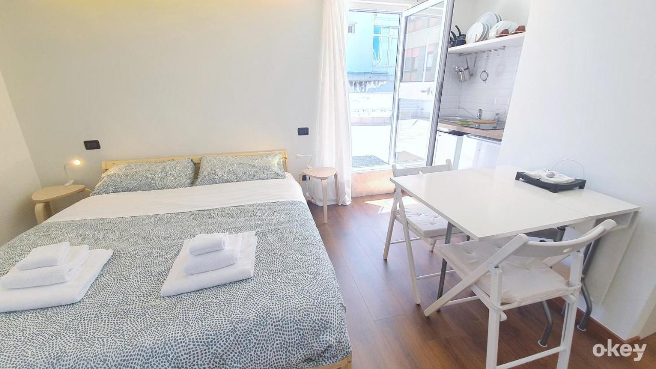 La Terrazza Tra I Tetti Studio - Bari Centro Apartment Luaran gambar