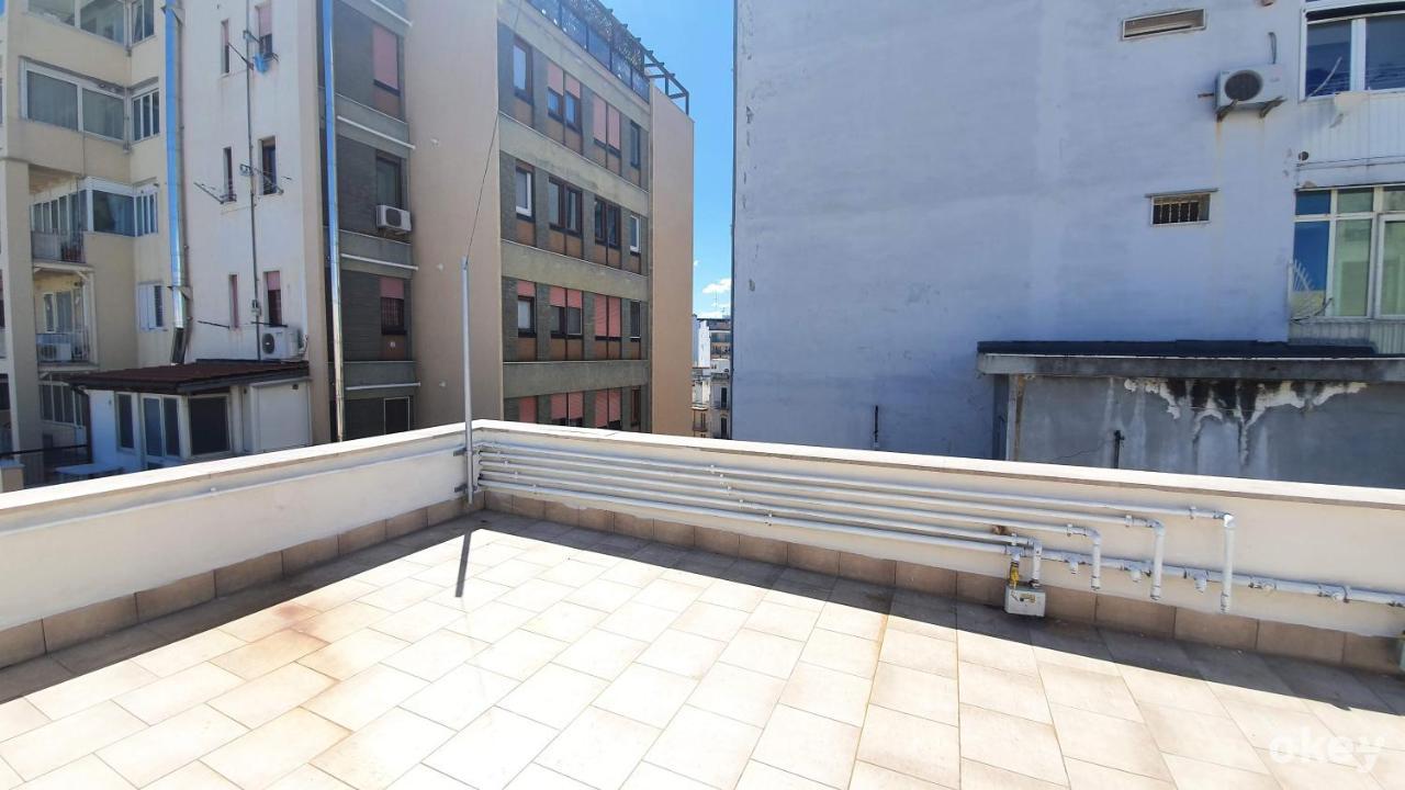 La Terrazza Tra I Tetti Studio - Bari Centro Apartment Luaran gambar